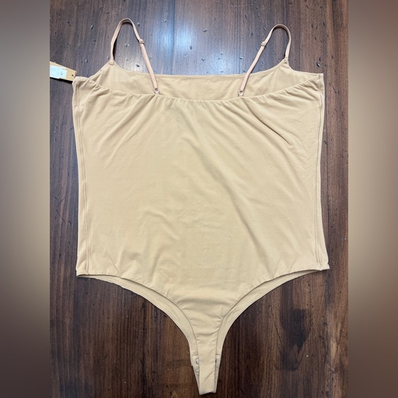 SKIMS Fits Everybody Cami Thong Bodysuit Clay Beige 4X Shapewear Thong NO BOX - Picture 3 of 11